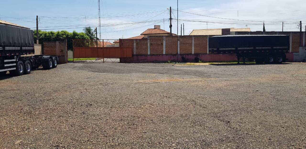 Armazém/Barracão à venda no JARDIM SAMAMBAIA: cc577bbd-a780-4837-9ac1-31f88bd03525.jpg