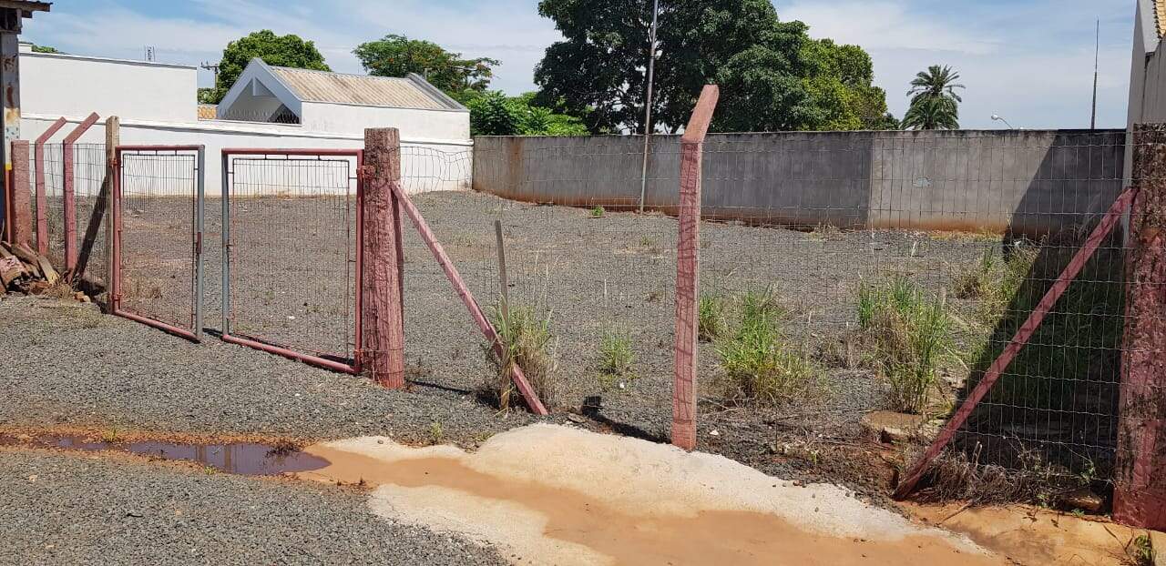 Armazém/Barracão à venda no JARDIM SAMAMBAIA: 72c8e19f-aa6f-42da-911b-b52804c57c68.jpg