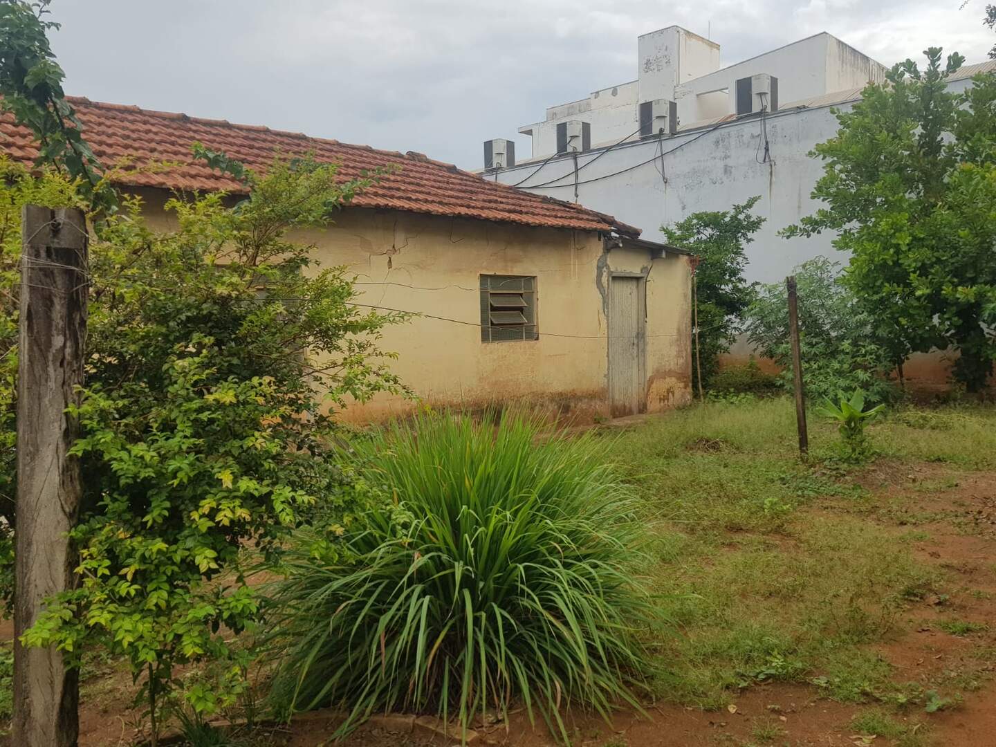 Casa à venda no Centro: d8945aa4-b18d-485a-987d-762020914159.jpg