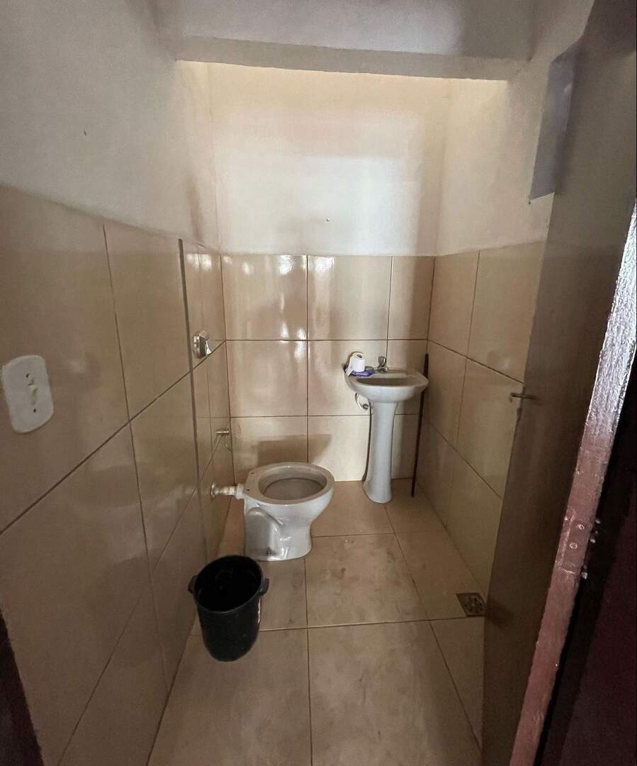 Salão à venda no Centro: 8dc11fdf-7599-4bf8-92d2-0fc267787e0f.jpg