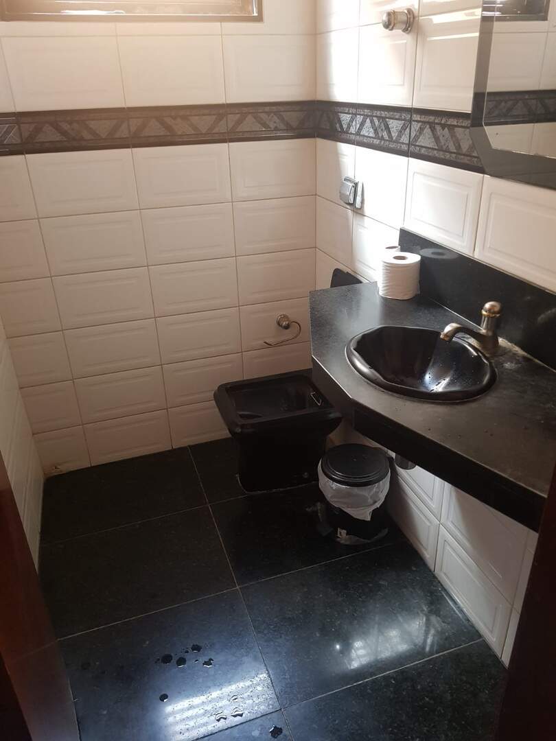 Casa à venda no Centro: 29364afc-6395-43c5-b7af-9baf16421a2d.jpg