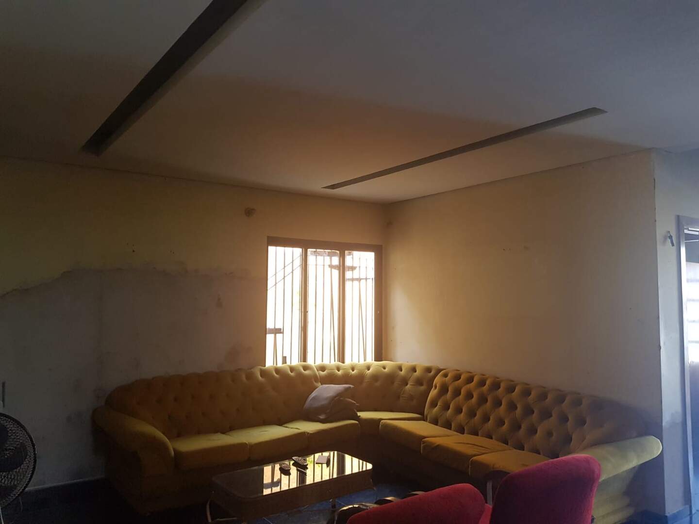 Casa à venda no Centro: 4a62236d-60f9-48c0-8c49-815551aa5390.jpg