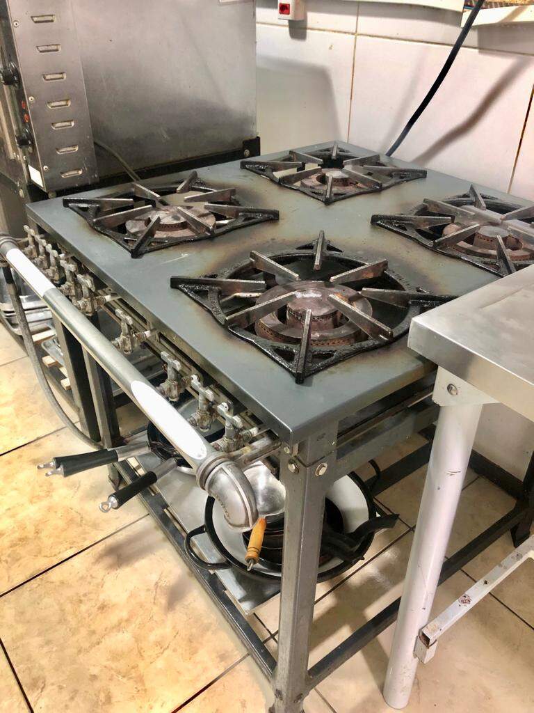 Salão à venda no Centro: 5dd37b2a-894a-4b3b-ba88-100a9726a623.jpg