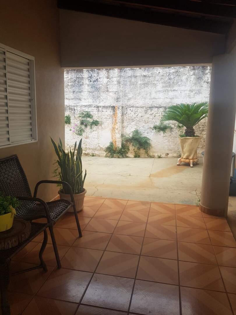 Casa à venda no Jardim América - Terceira Parte: 05688e39-a18d-4e03-8ef1-f3b4d8eb1453.jpg