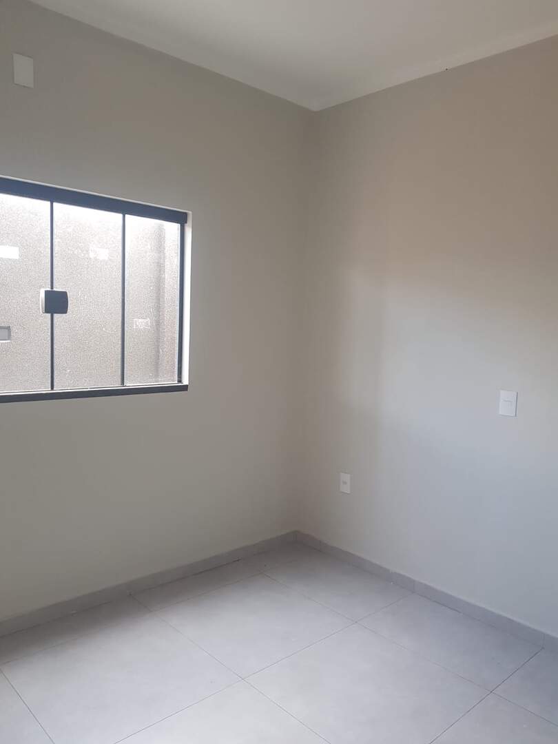 Casa à venda no JARDIM TROPICAL: 96a5c7e5-5cca-47a5-bc50-a3caf0f2cc55.jpg