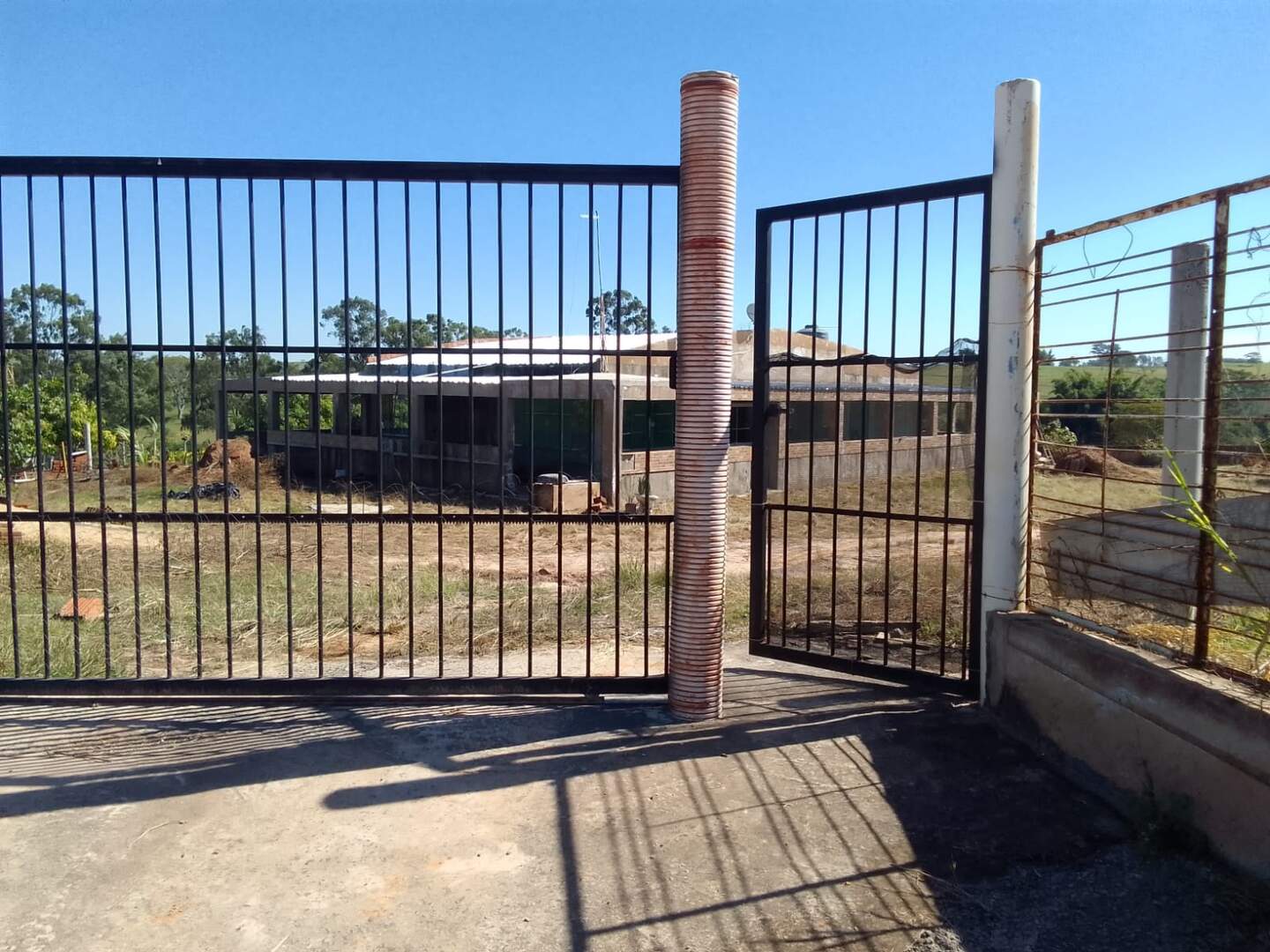 Sítio à venda no Zona Rural: f62dd8bd-1c8c-4d85-857b-a0264a4edcbf.jpg