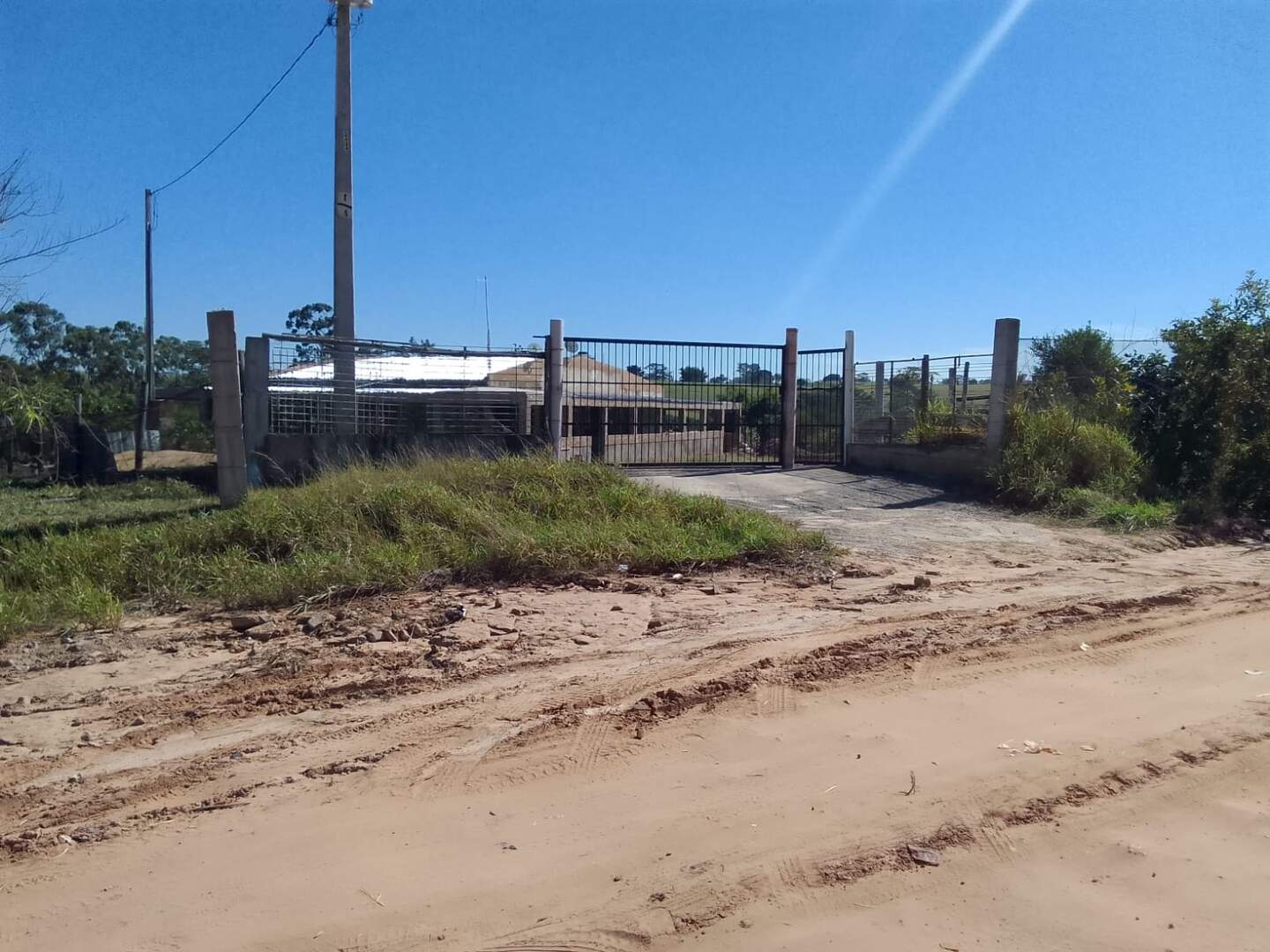 Sítio à venda no Zona Rural: 73ef67df-68e5-40c1-89a4-5ce69240e100.jpg