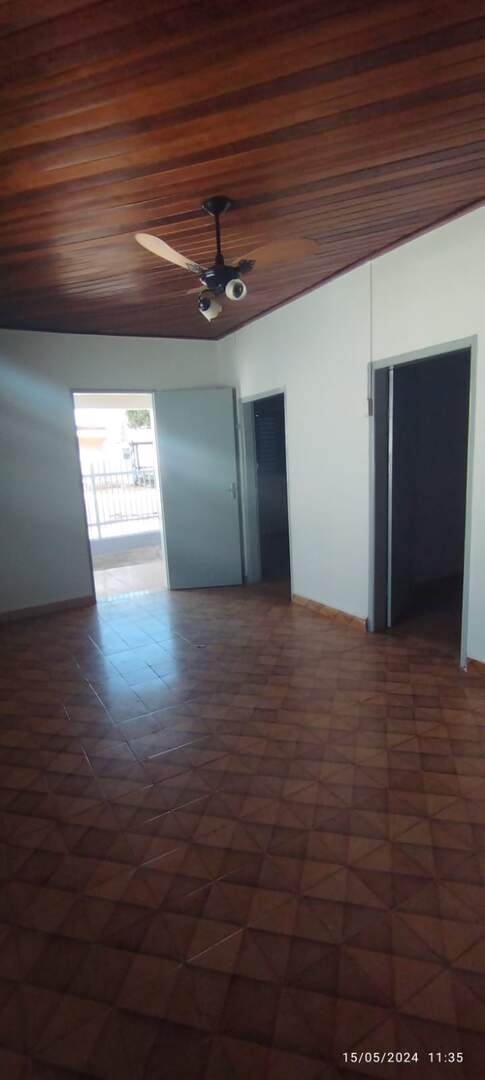 Casa à venda no Centro: WhatsApp Image 2024-05-15 at 11.44.40 (1).jpg