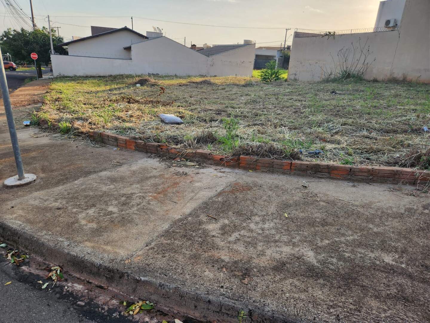 Terreno à venda no JARDIM PIRES DE ANDRADE: 71fb528a-facc-4804-9a0b-7837ac5e6350.jpg