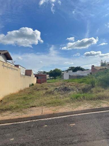 Terreno à venda no JARDIM DO BOSQUE: 2a3d8992-5918-41bf-b354-35a751395dd3.jpg