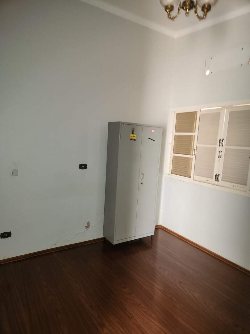 Casa à venda no Centro: 0f641d24-2b10-4e9f-914b-fe22d4b84f97.jpg