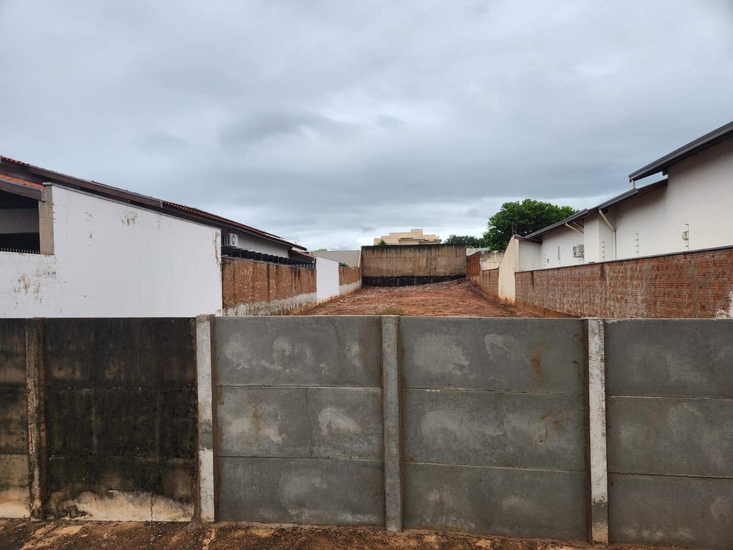 Terreno à venda no JARDIM ESTADOS UNIDOS: 099830aa-733e-4a8b-bd0e-d8ddab5b9666.jpg