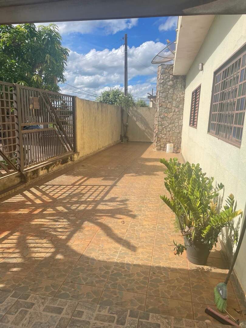 Casa à venda no Jardim Santo Expedito: 8c6ca48f-66dd-412a-8218-e672c0cb7c7e.jpg