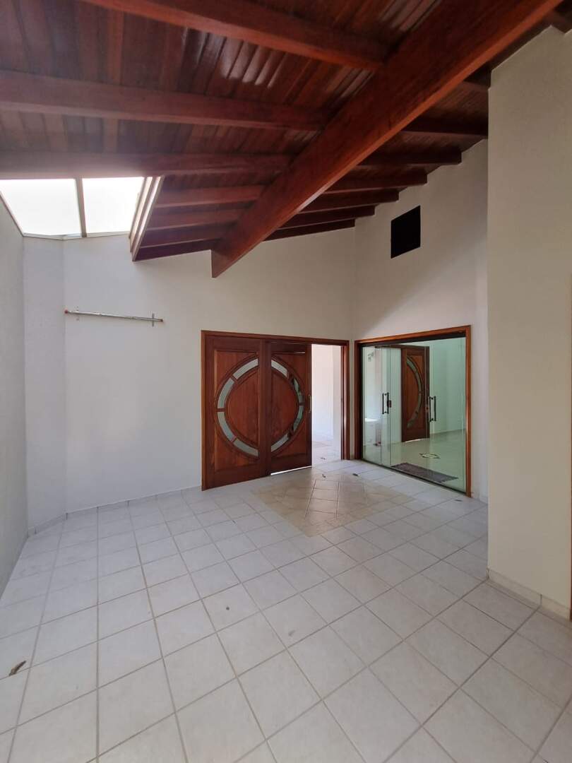 Casa à venda no Centro: 93fd46ac-e532-4c4f-a1a2-4f857526ea96.jpg