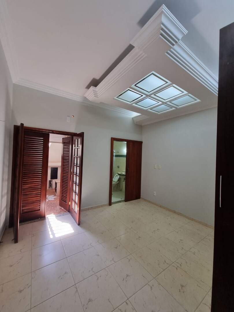 Casa à venda no Centro: d2296303-2278-40bd-b864-6103ccec774e.jpg