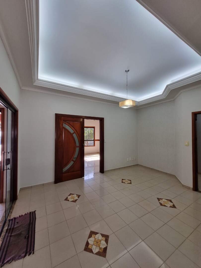 Casa à venda no Centro: e2f61ba3-19c9-4657-b1f8-2feb0271c549.jpg