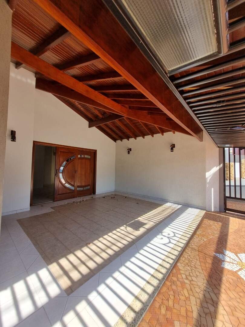 Casa à venda no Centro: 63c3f791-a9b8-4622-9cd9-853663a455b7.jpg