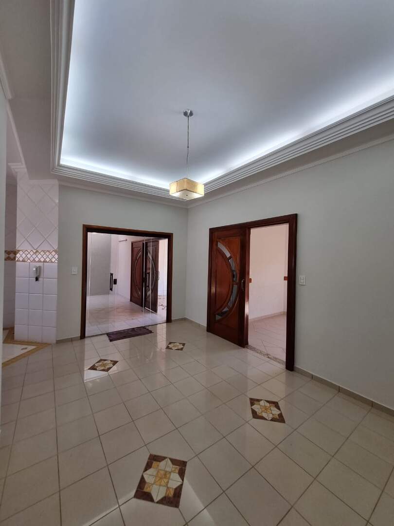 Casa à venda no Centro: ca683e4b-fa13-492b-8ae5-c927ee848cb0.jpg