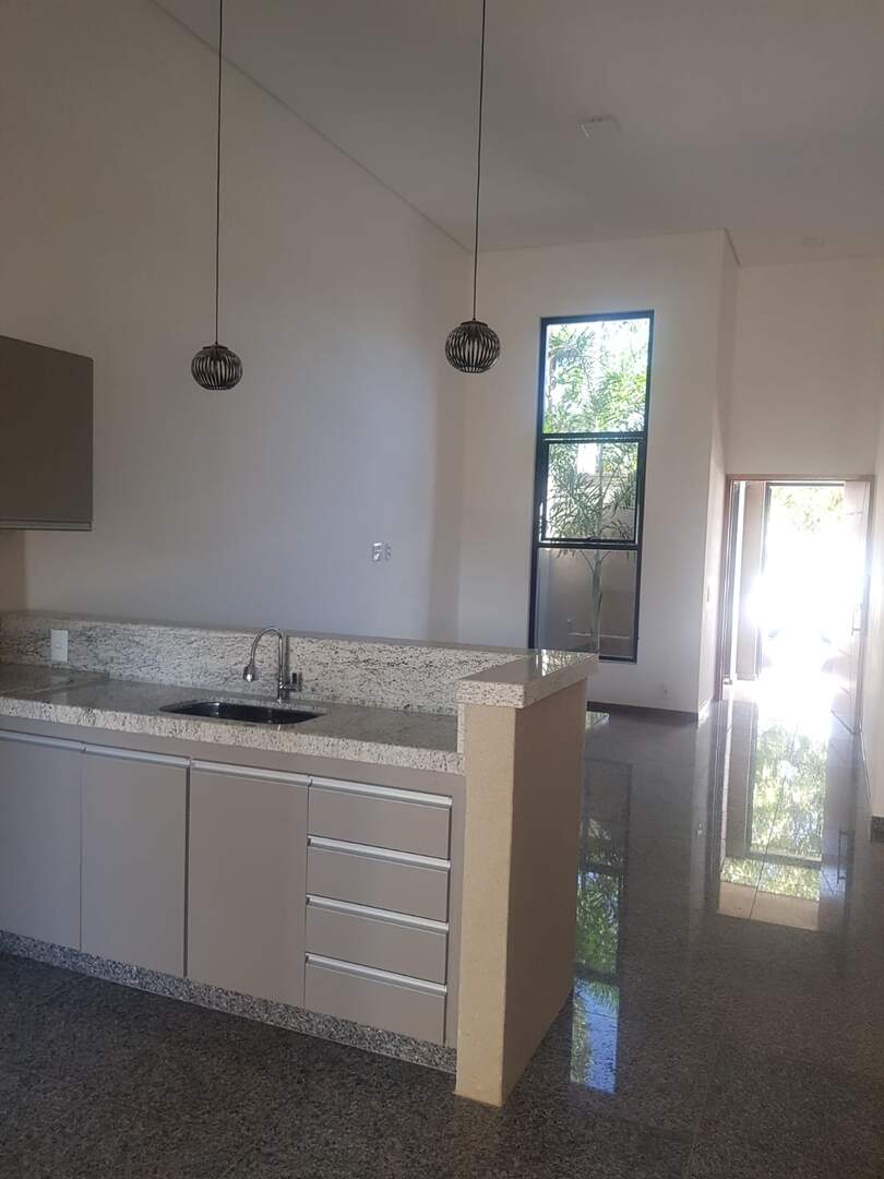 Casa à venda no RESIDENCIAL MARIA GABRIELA: 97879daf-2f81-48ed-8ebe-2239fe099a2a.jpg