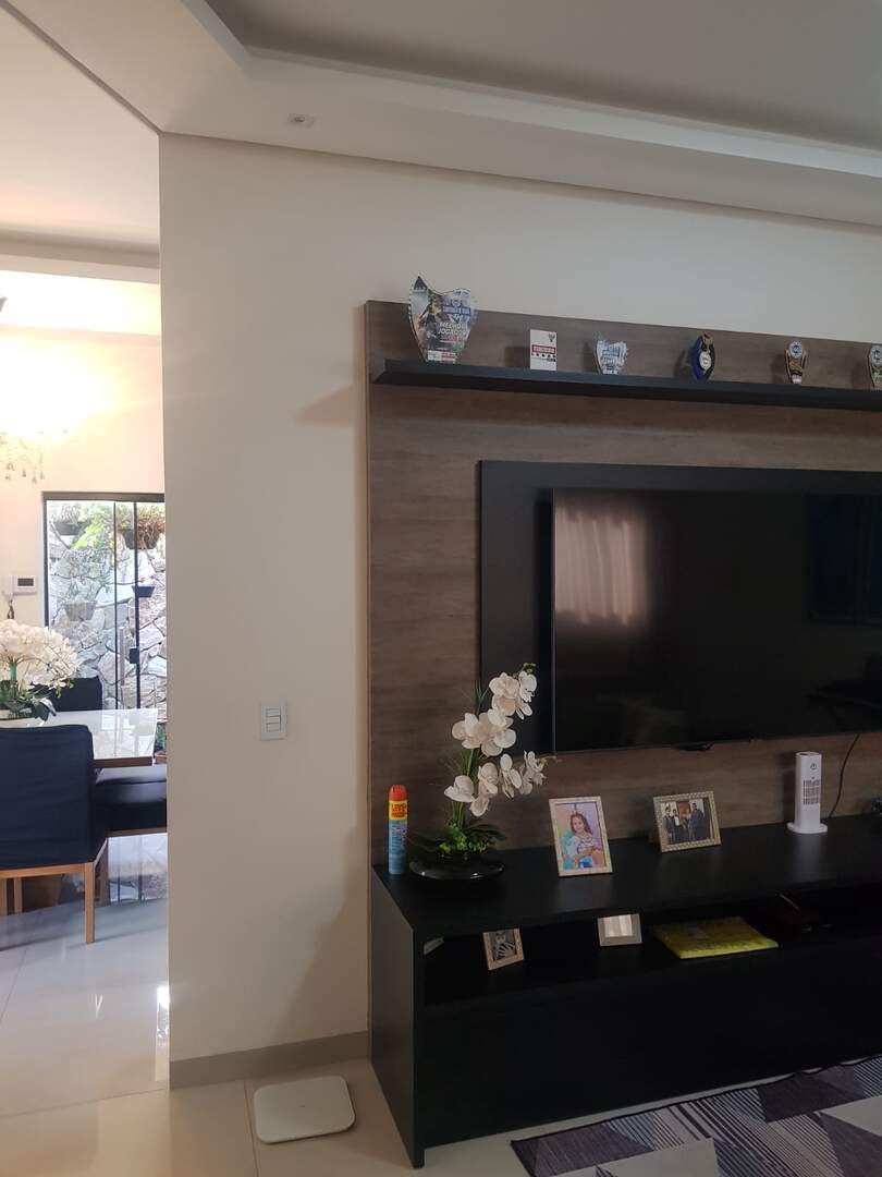 Casa à venda no JARDIM ESTADOS UNIDOS: 160889fe-e32e-4d68-9bbb-b8a4e9b4e325.jpg