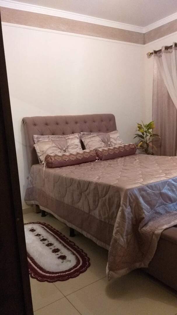 Casa à venda no Jardim Santo Expedito: 676b4a81-9a8a-4e92-930f-5d030b383870.jpg