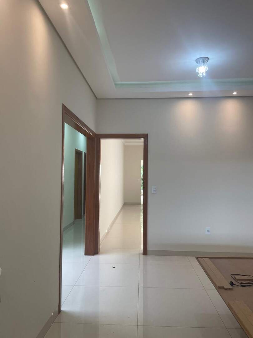 Casa à venda no Jardim Santo Expedito: WhatsApp Image 2025-02-25 at 13.41.48.jpg