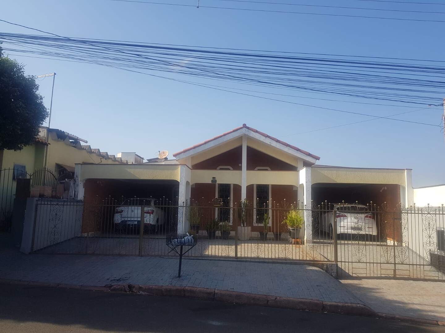 Casa à venda no Jardim América - Terceira Parte: a48ba6aa-412b-4cd4-b5d4-e1c87fee88c2.jpg