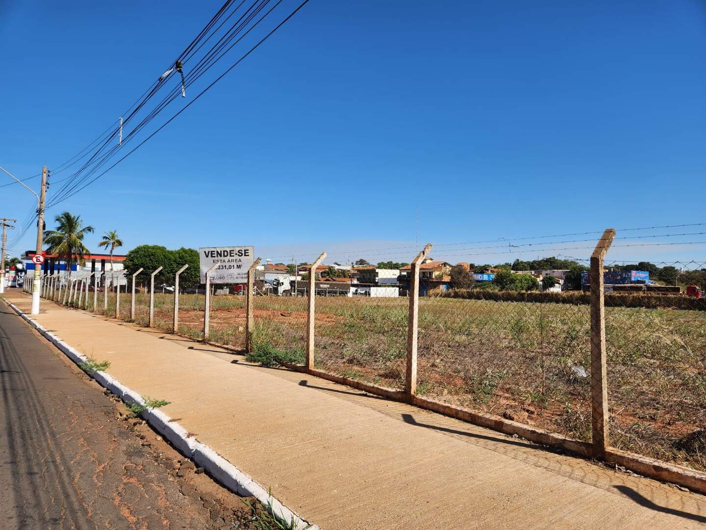 Área à venda no Centro: 89357211-4502-4f57-9fd4-c7cfc9f2eed6.jpg