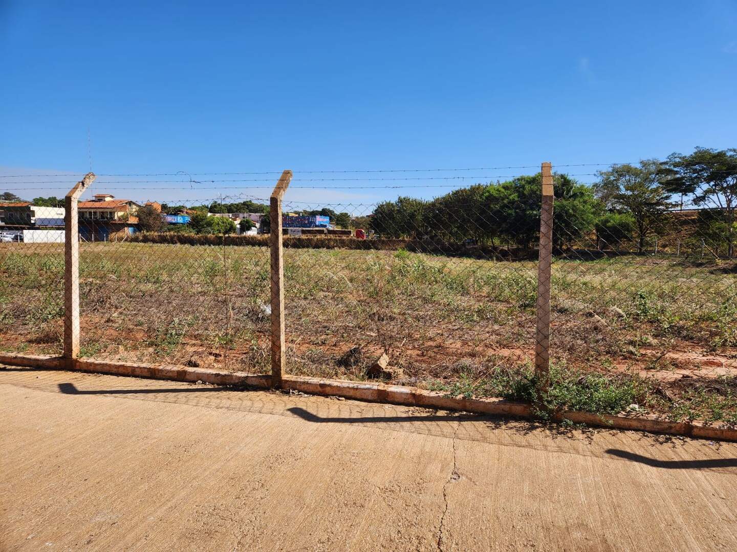 Área à venda no Centro: cf8c2511-c174-4016-bf84-b9fe876e89f9.jpg