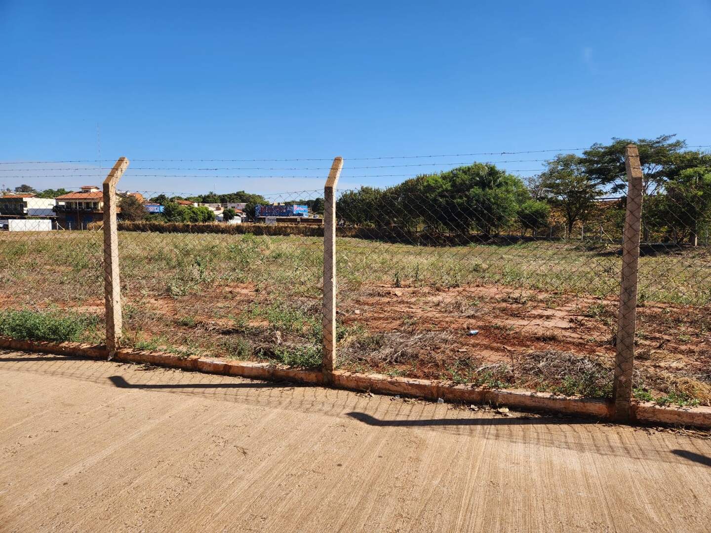 Área à venda no Centro: ca22edc0-9feb-4c3d-ae1b-dfdb6b3ac31f.jpg