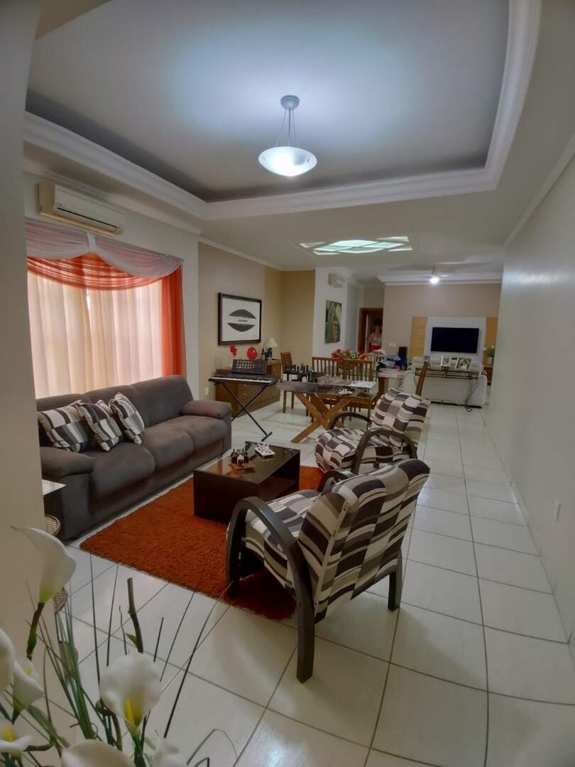 Casa à venda no RESIDENCIAL MARIA SILVEIRA: 36847085-7faf-4b9c-a379-dfbd1ddee9d0.jpg