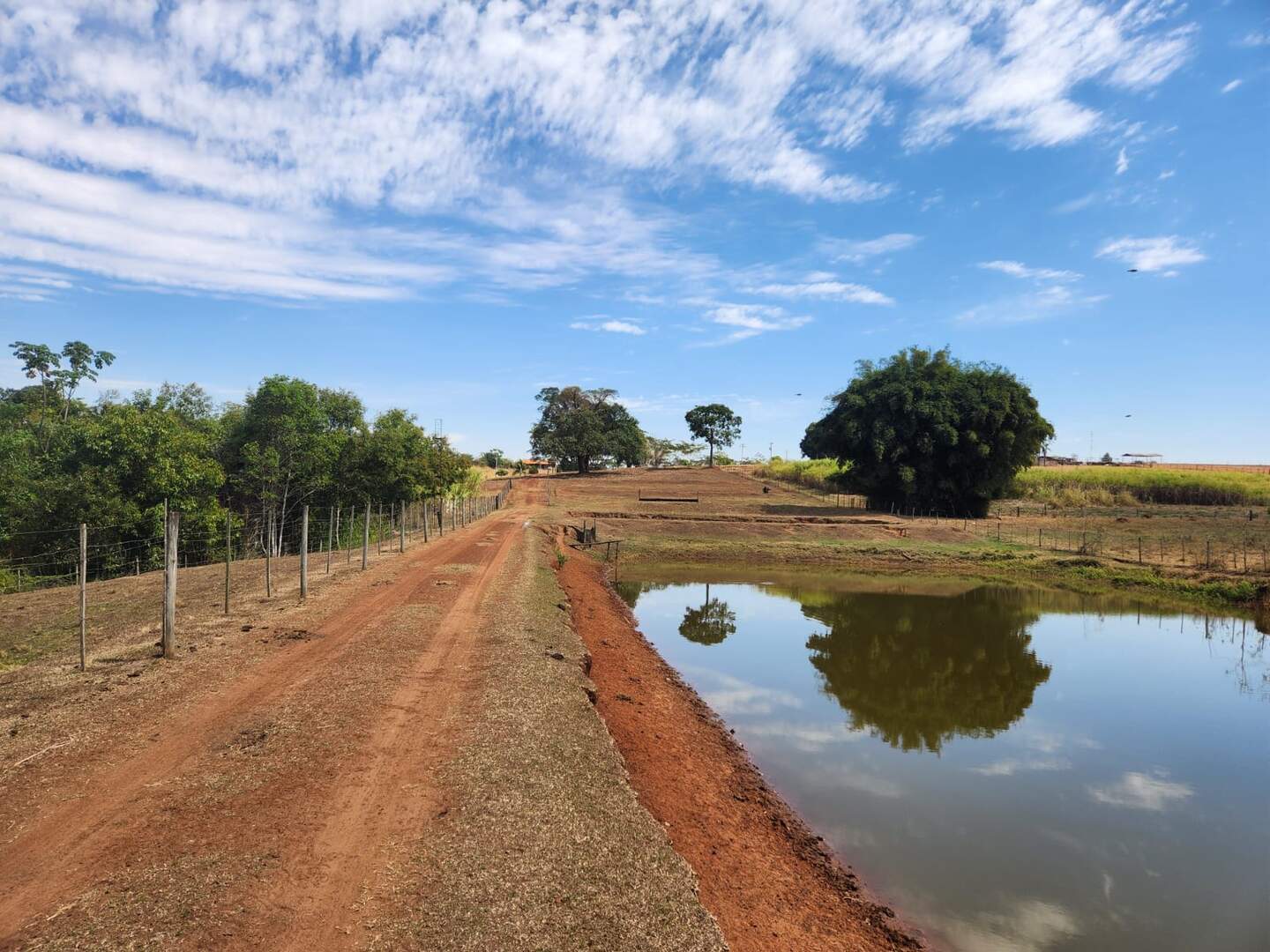 Sítio à venda no ZONA RURAL: 61f567b1-1c33-4447-ba05-64101923f567.jpg