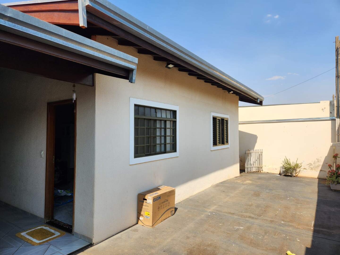 Casa à venda no RESIDENCIAL SÃO LUCAS: 096b0d38-30de-4d98-be3f-6e414ed41e5c.jpg