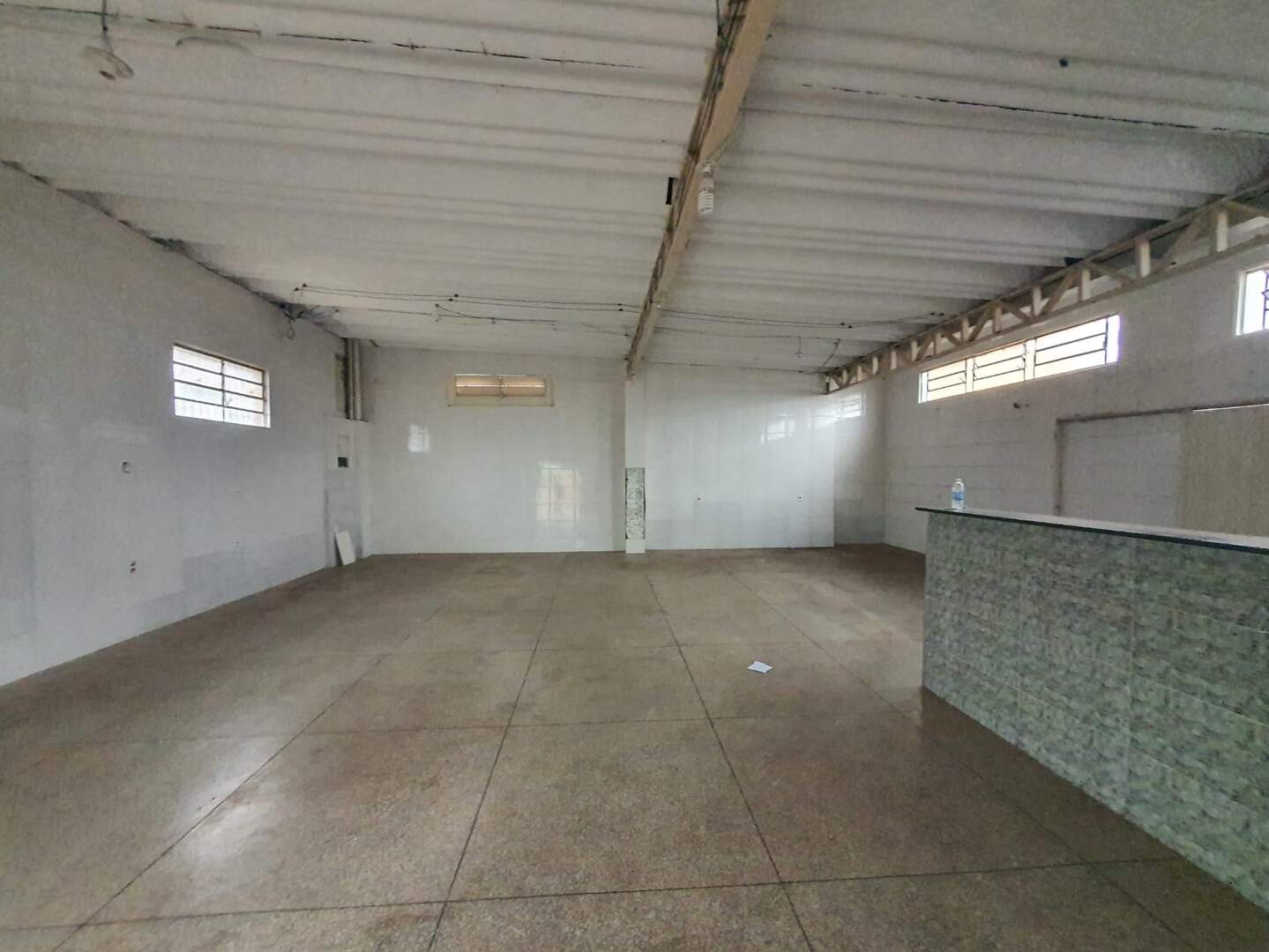 Salão à venda no JARDIM ELDORADO: WhatsApp Image 2024-10-15 at 15.39.38.jpg