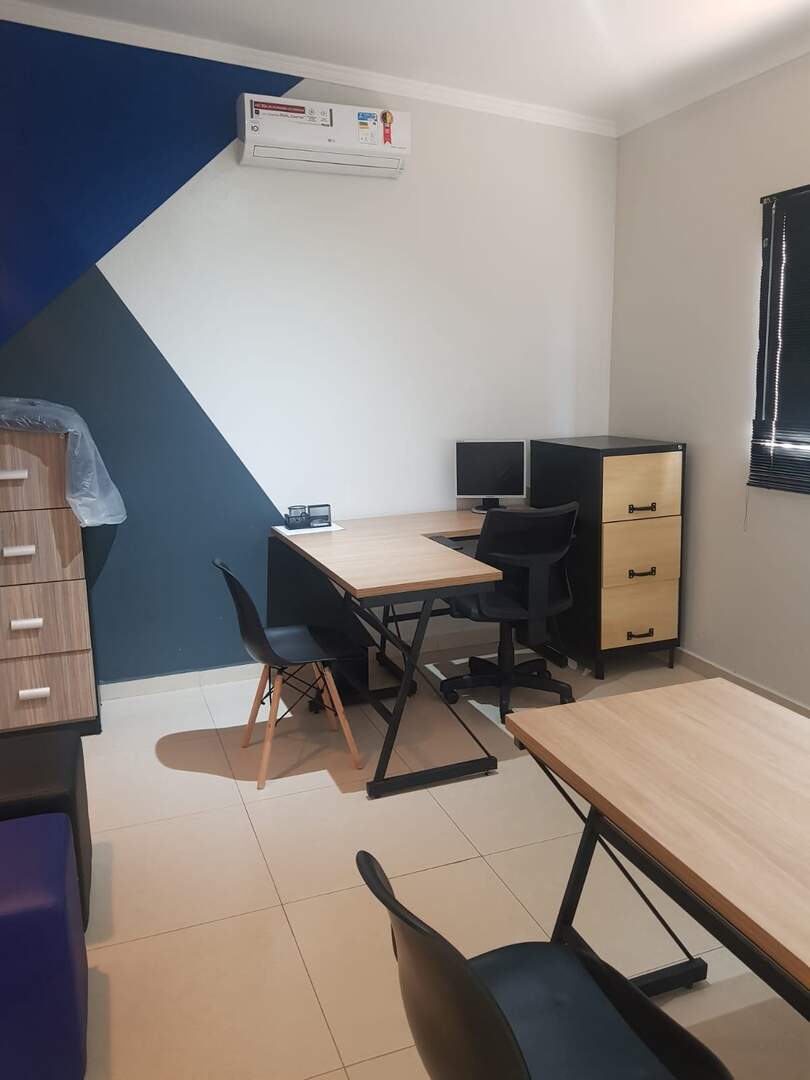 Casa à venda no Centro: 949e3cca-861d-45d9-88f3-dd4e9c7166ef.jpg