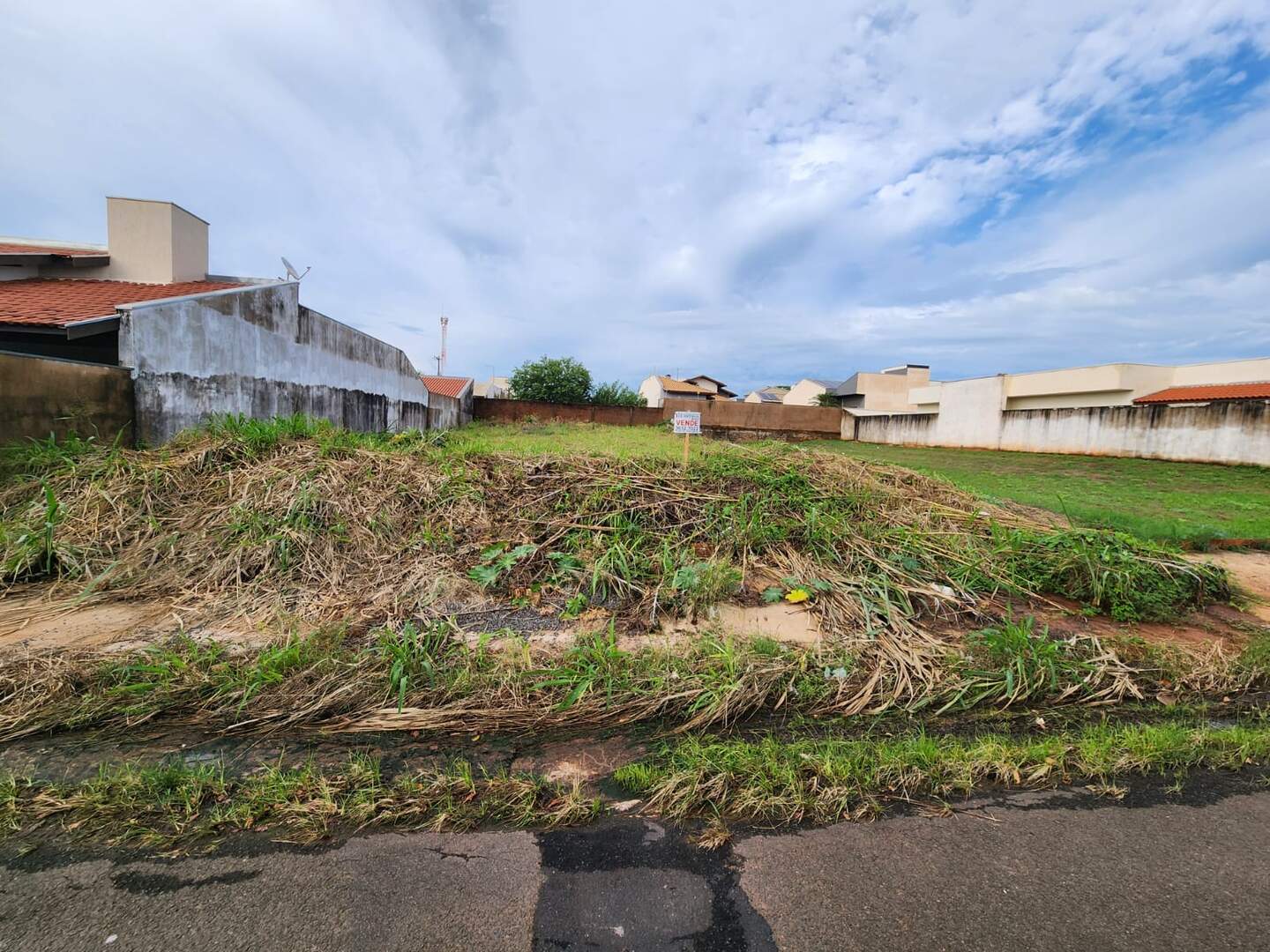 Terreno à venda no JARDIM DO BOSQUE: 1b46996a-7965-4bad-b6b4-ddb879416b27.jpg