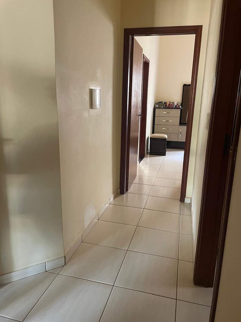 Casa à venda no Jardim Santo Expedito: 6aab5895-fe3d-41bf-9fd4-bc5a742b2f91.jpg