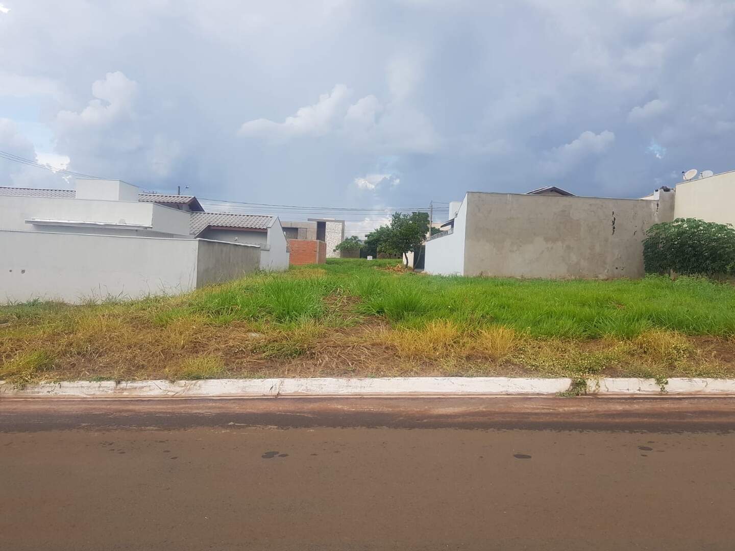 Terreno à venda no RESIDENCIAL VILA MARIANA: 3a42d6a0-a77d-4e11-bdac-6c3a312b5714.jpg