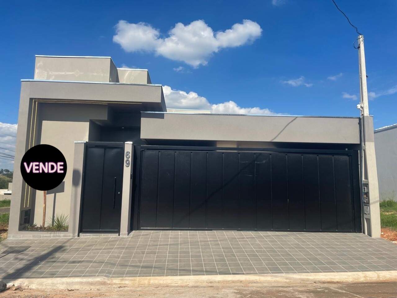 Casa à venda no RESIDENCIAL MARIA GABRIELA: Fachada.png