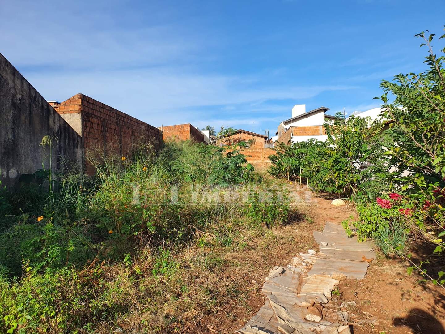 Terreno à venda no JARDIM ESTADOS UNIDOS: WhatsApp Image 2025-06-06 at 11.19.43.jpg