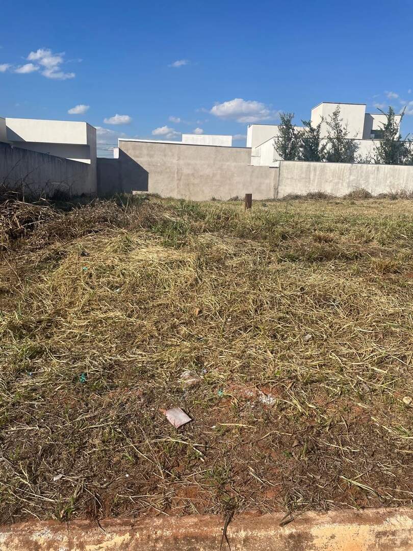 Terreno à venda no RESIDENCIAL VILA MARIANA: b24b14e9-2e46-40d5-84cc-b767015c199c.jpg