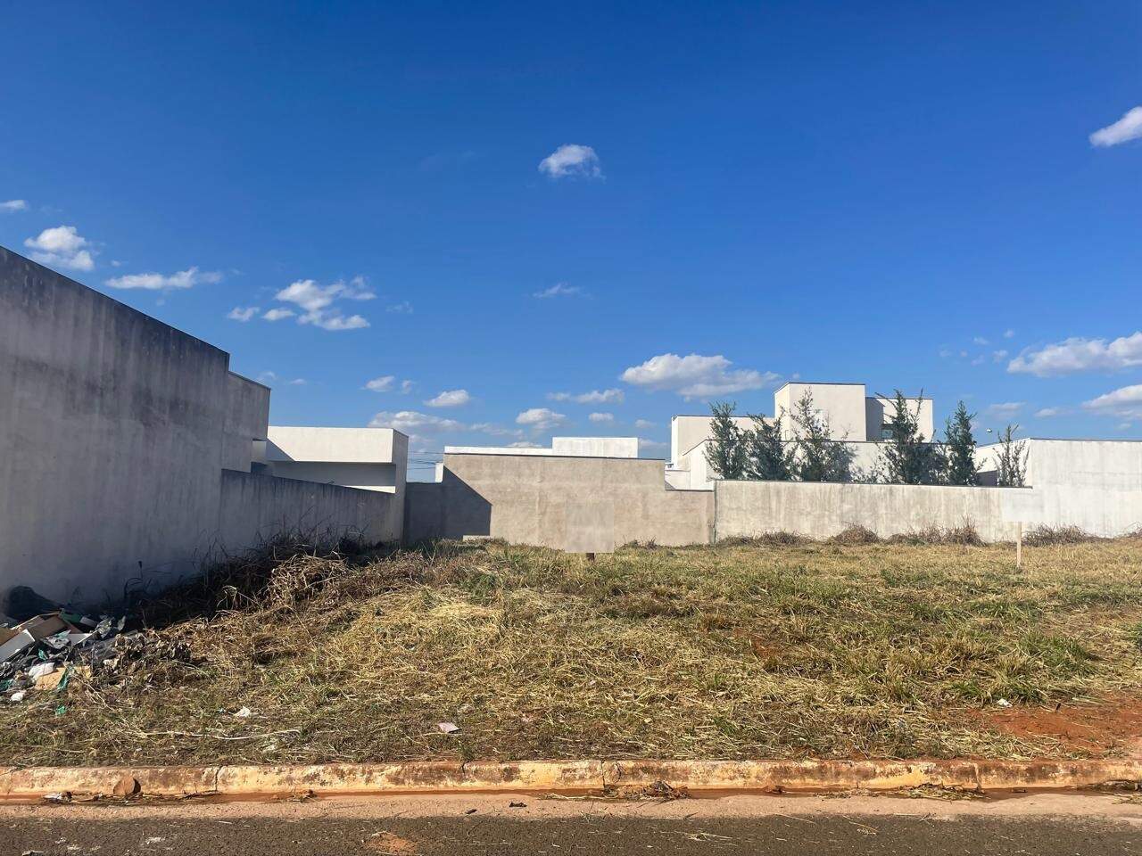 Terreno à venda no RESIDENCIAL VILA MARIANA: cde1793e-a8c3-4c86-bc7c-ddb8f57c90f8.jpg