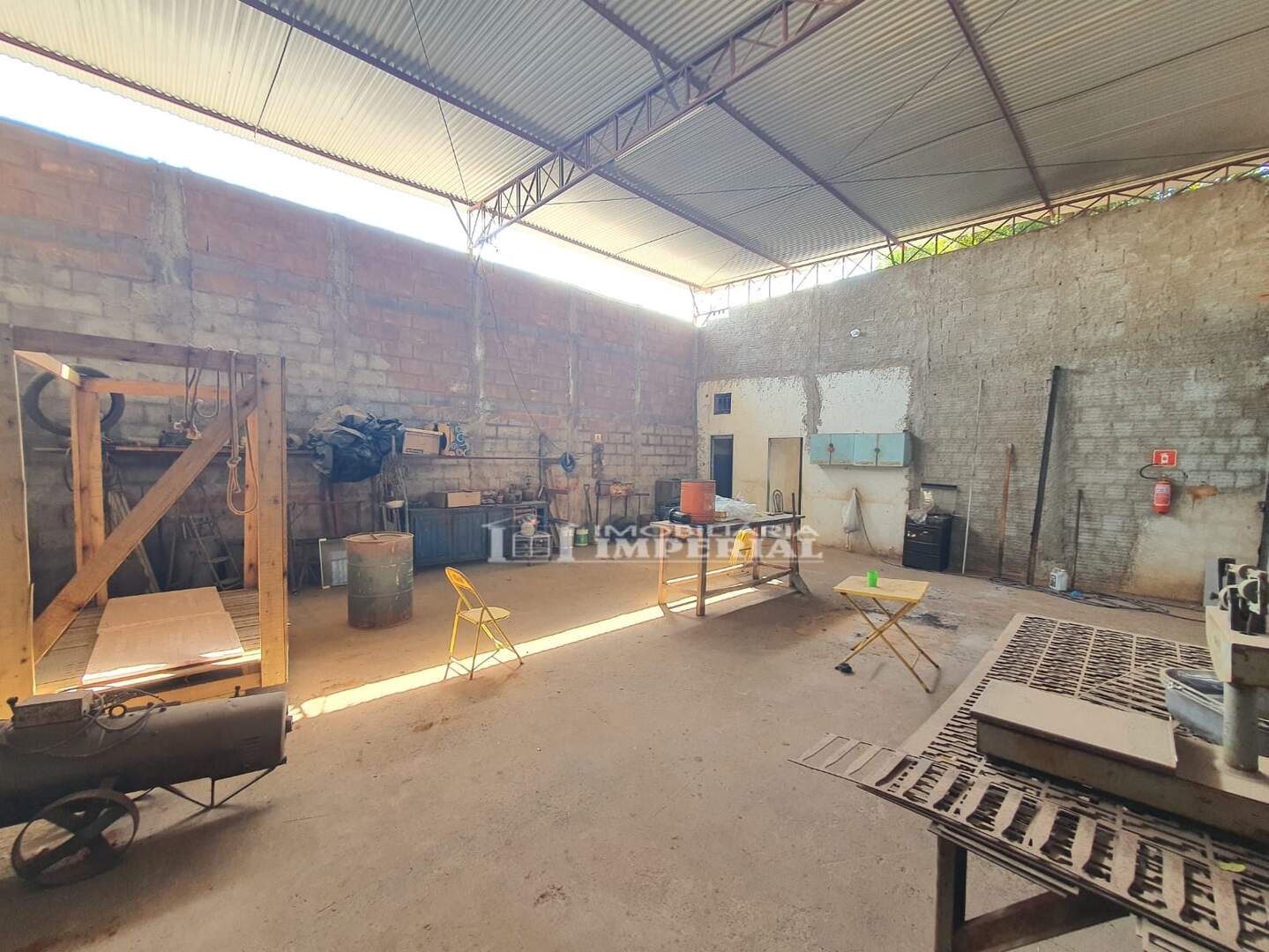 Armazém/Barracão à venda no PARQUE INDUSTRIAL III: WhatsApp Image 2025-08-28 at 16.07.55(1).jpg