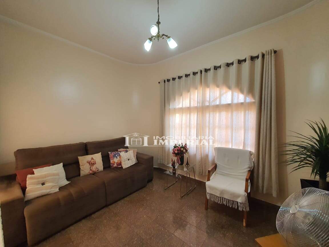 Casa à venda no JARDIM MICENA: 437af783-f64b-4b27-8f05-7a3053aaa7a9.jpg