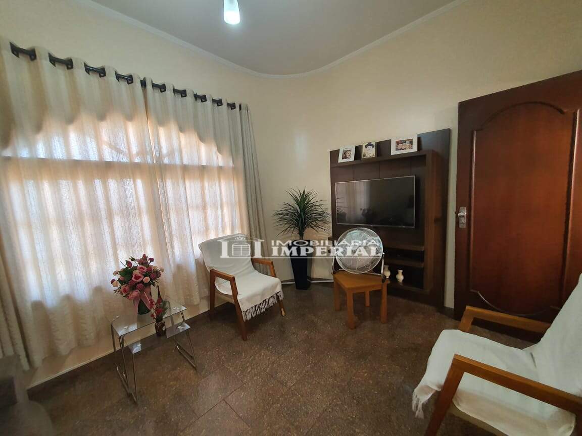 Casa à venda no JARDIM MICENA: a9449c9b-d81b-4117-8ebf-cc5c05b4a010.jpg