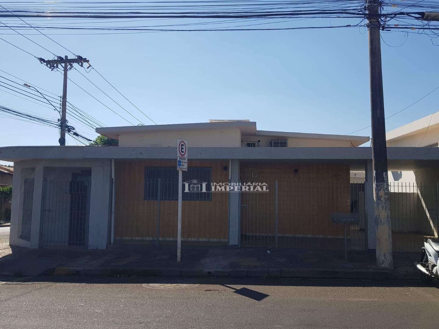 Casa à venda no Centro: 18f4ff0f-71d5-4b37-ac1c-a27f1f6b2c34.jpg