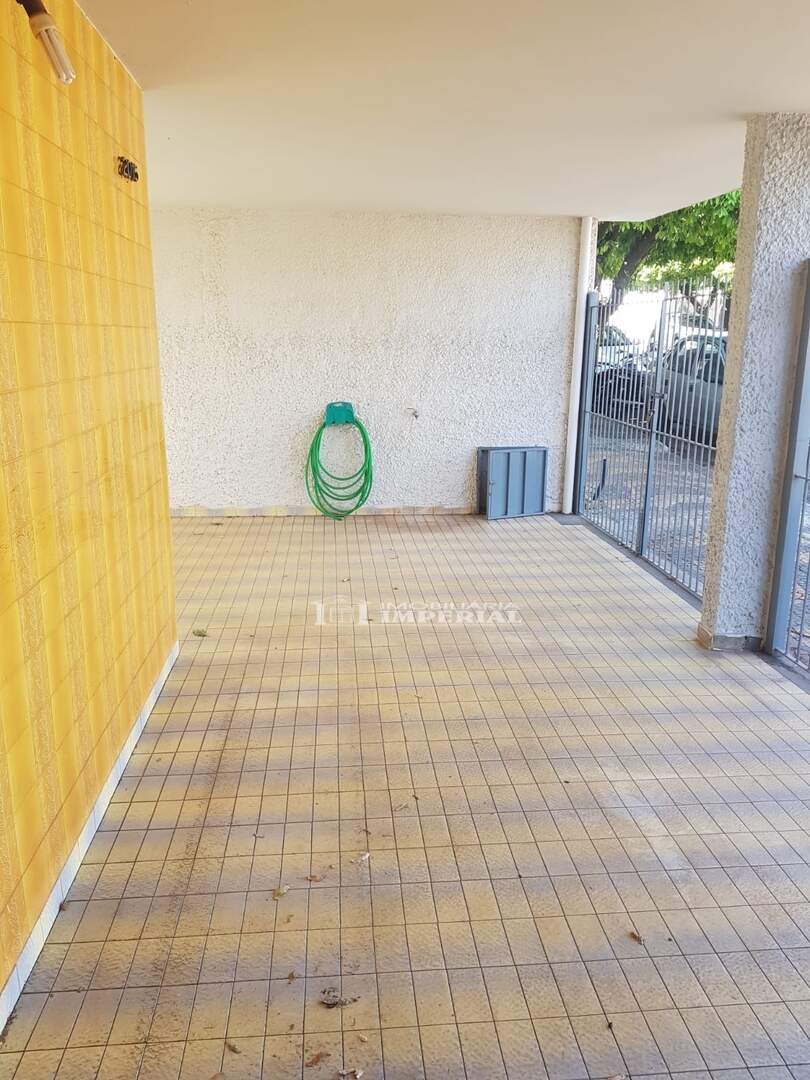 Casa à venda no Centro: 07616f26-5033-4001-96d9-5114a233b4e3.jpg