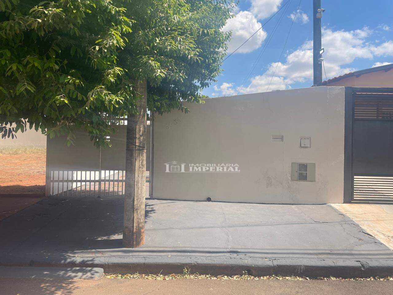 Casa à venda no Jardim Santo Expedito: 4ec160f9-92eb-4a80-bef8-254fa9184837.jpg