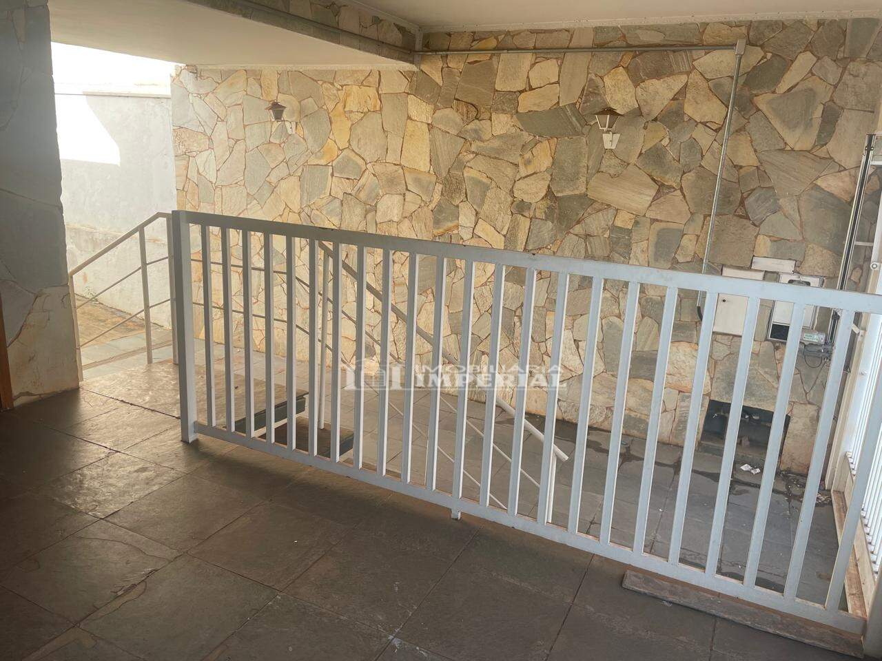 Casa à venda no Centro: abe8ca3d-d7f6-41ca-b5df-574e9b63683d.jpg