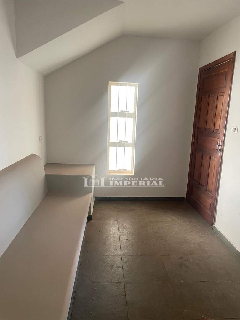 Casa à venda no Centro: 4749d545-7982-4612-934e-72edc0563c0f.jpg